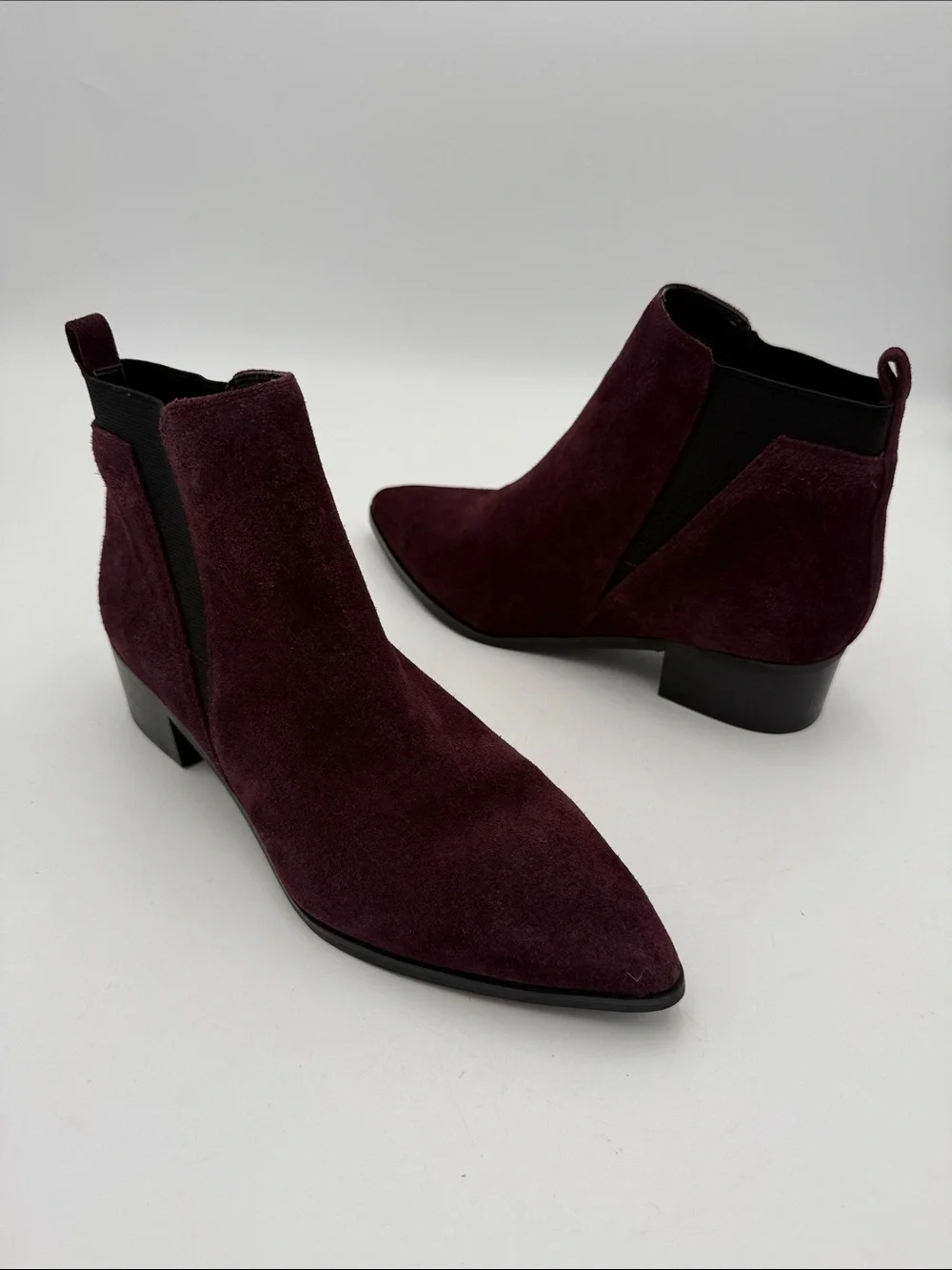 Marc Fisher Burgundy Suede Pointed Chelsea Booties women 9M pull on casual retro